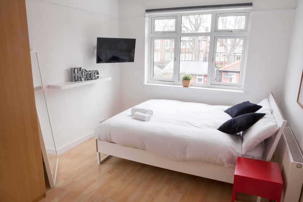 Lingwell Concept Flat Hotel Лондон Екстериор снимка